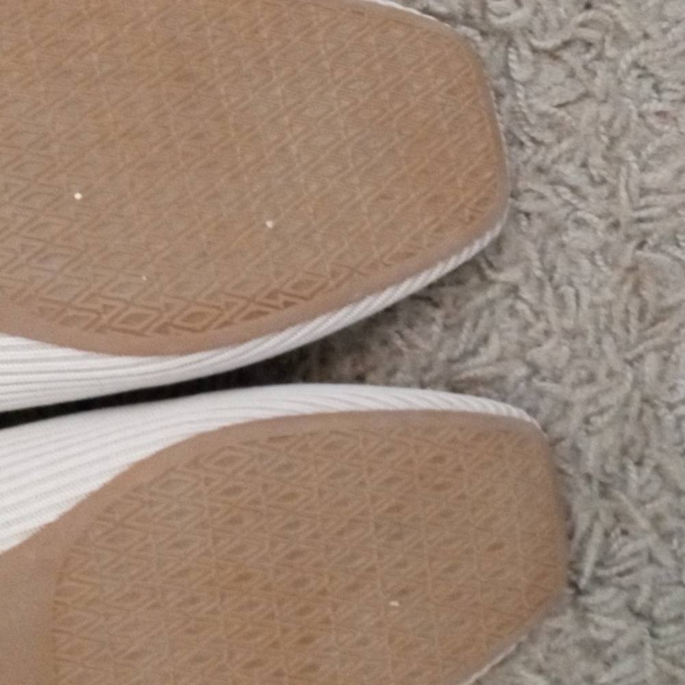 Vivaia Beige Textured Loafers - Picture 7 of 11